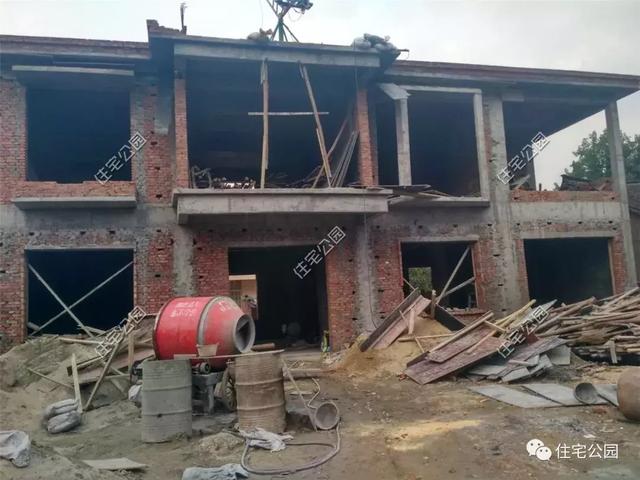 趁熱鬧來曬曬我的新房子，帶大院的兩層小洋樓，27萬蓋好美滋滋