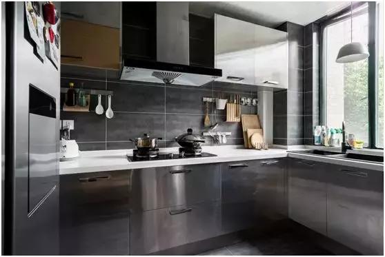 農村自建二層小別墅，帶豪華露臺20多萬就能建成，精致又漂亮！