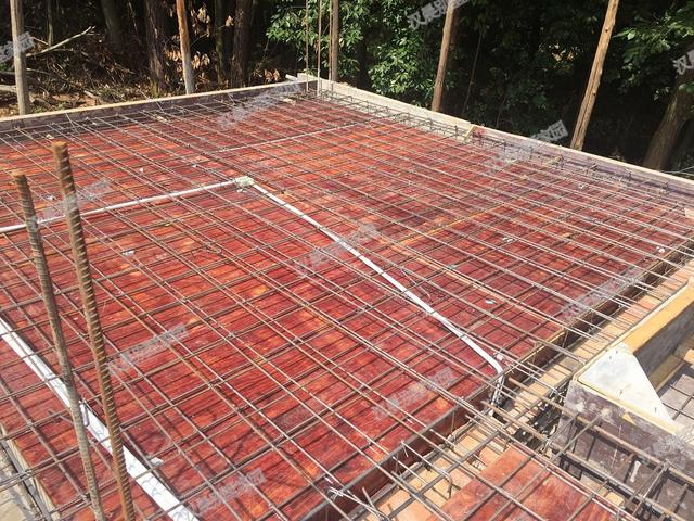 這套二層別墅，光基礎(chǔ)就花了3萬，顏值不夠，施工來湊！