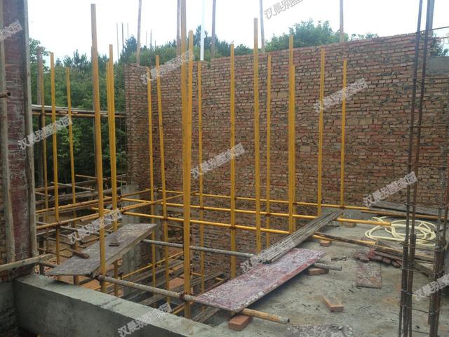 這套二層別墅，光基礎(chǔ)就花了3萬，顏值不夠，施工來湊！