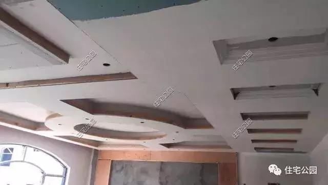 40萬建成農(nóng)村養(yǎng)老別墅，全村唯一的挑空客廳，真是美滋滋的！