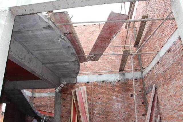 很多包工頭不做的旋轉(zhuǎn)樓梯，其實(shí)非常簡(jiǎn)單！