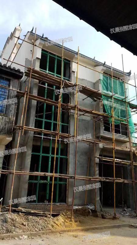 兩面鄰居開間只有8.8米，怎么建房？看看這套花50萬建成的中式別墅！