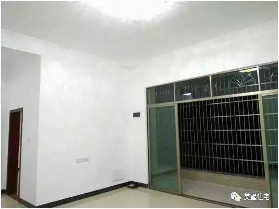 廣東農村小伙修建二層半別墅，主體帶小院子30萬，苦累都值得