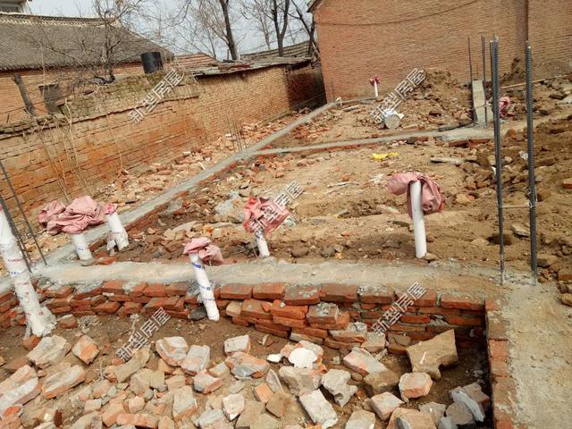 農(nóng)村建房包工包料，但是做基礎(chǔ)怎么還要加錢？看看包工頭怎么說(shuō)