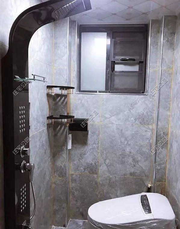 為父母養老，湖南兄妹在農村老家修建三層別墅，主體裝修一個花了80萬