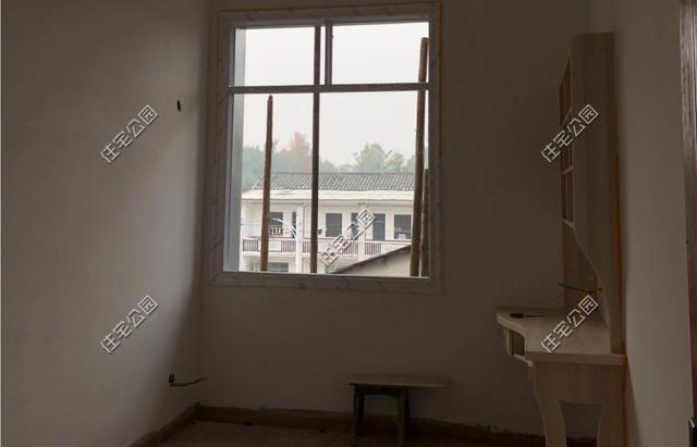 為了落葉歸根，湖南兄弟倆回鄉下建別墅，各自花了60萬，享受田園生活