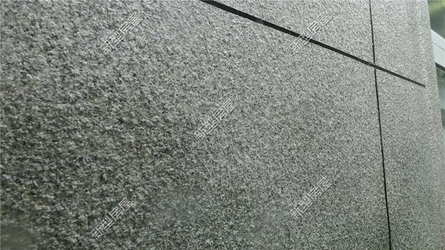 想修建輕鋼別墅？先搞清楚構建、樓板、外墻和取暖這4個問題！