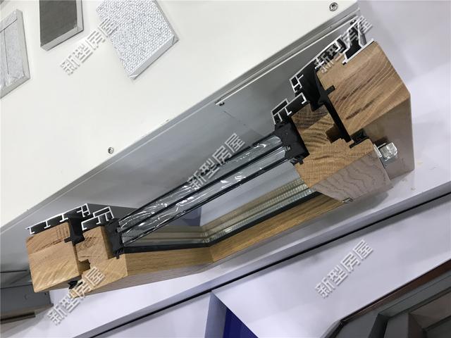 想修建輕鋼別墅？先搞清楚構建、樓板、外墻和取暖這4個問題！