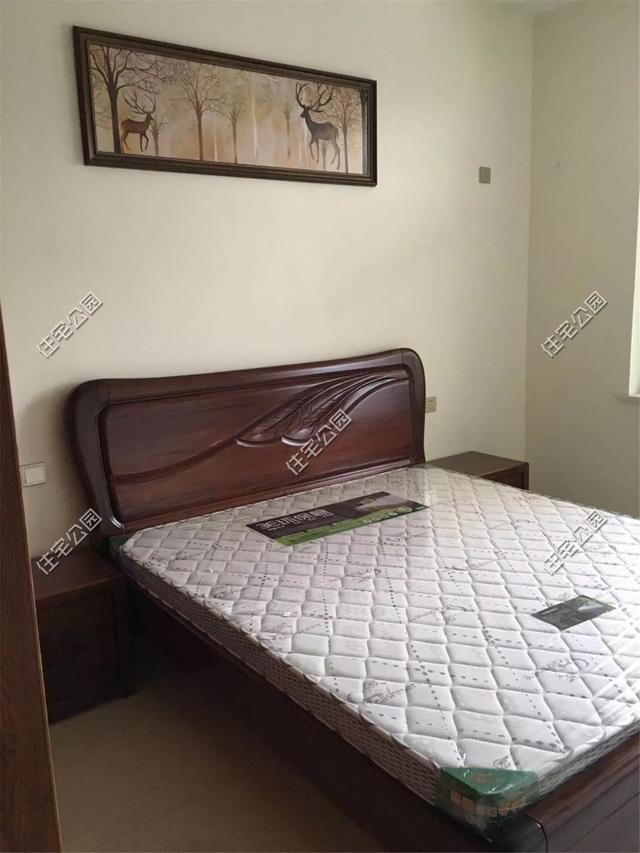 我和叔叔蓋的雙拼養老別墅，每人35萬，400多平的大院子就是爽