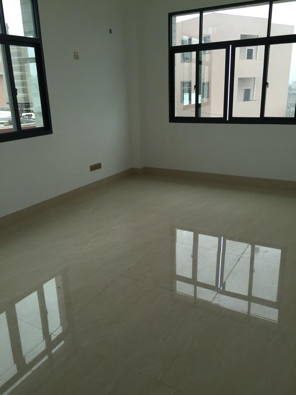 聽說這樣的農村別墅在福建省非常普通，簡裝接地氣，樓梯有檔次！