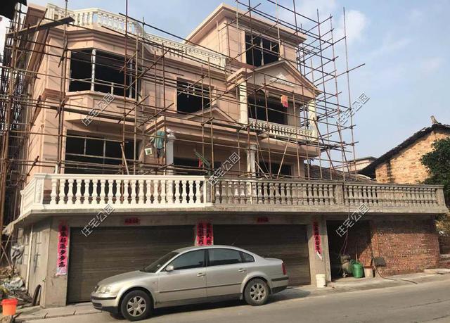 這棟江西別墅主體加裝修才花了85萬，主要是趕上了好時機，性價比太高了