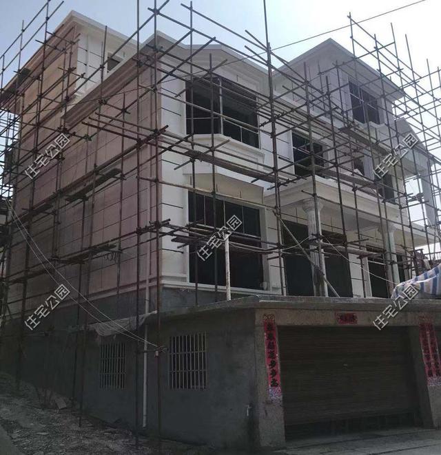 這棟江西別墅主體加裝修才花了85萬，主要是趕上了好時機，性價比太高了