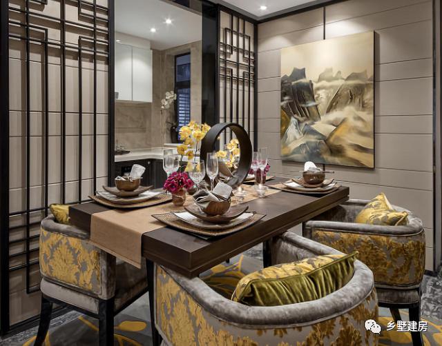 帶超大車庫和挑空客廳的四層別墅設計圖，別墅精致更實用，不比城里的別墅差