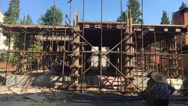 湖北農(nóng)村40萬自建2層框架別墅設(shè)計(jì)圖，包工價(jià)240每平。