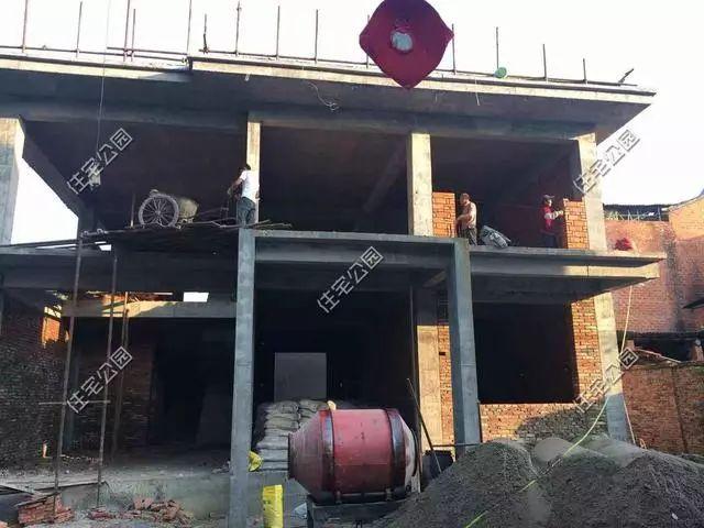 湖北農(nóng)村40萬自建2層框架別墅設(shè)計(jì)圖，包工價(jià)240每平。