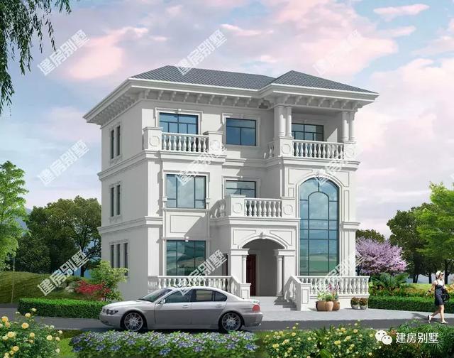 開間13米的鄉村三層自建房，都有挑空的客廳，氣派非凡