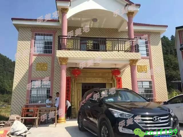 農村2層小別墅自建房建成案例實景圖，外觀清新靚麗，戶型南北采光通透