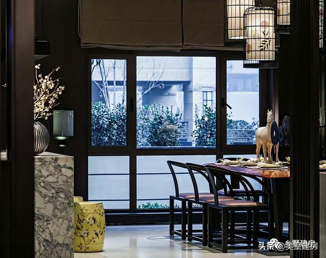 獨(dú)棟三層歐式別墅設(shè)計(jì)圖，主體造價(jià)35萬(wàn)，落地窗+樓中樓完美設(shè)計(jì)，太贊了！