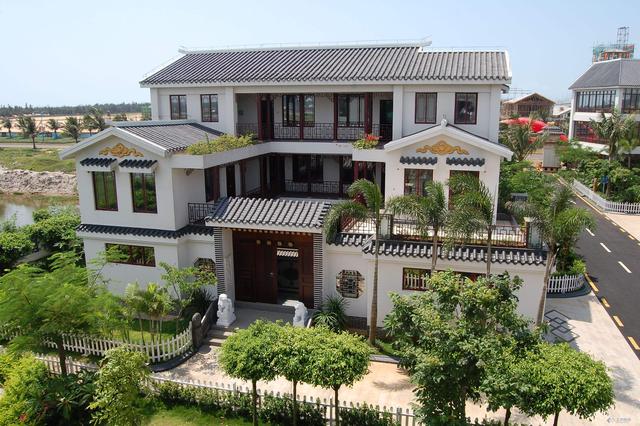 在村里很低調(diào)默默賺錢的人如今在村里建最土豪的四合院，驚艷了十里八鄉(xiāng)！