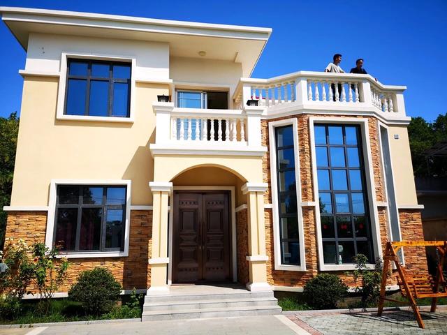 二層經典農村自建房，火爆了全村，建一棟，能成為全村模仿對象。