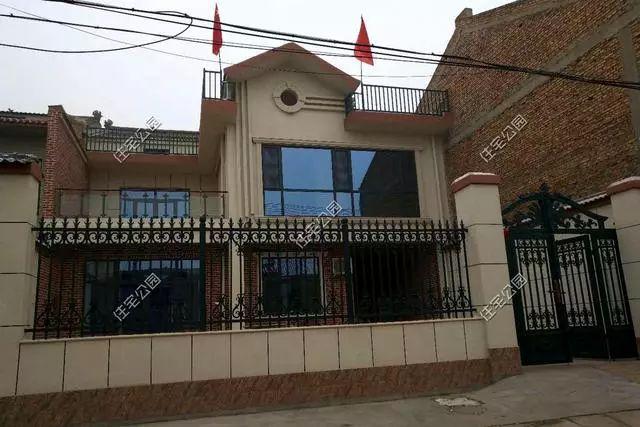 鄉(xiāng)村預算15萬自建房屋設計圖，22萬花完卻只起了毛坯，感嘆農村蓋房艱辛