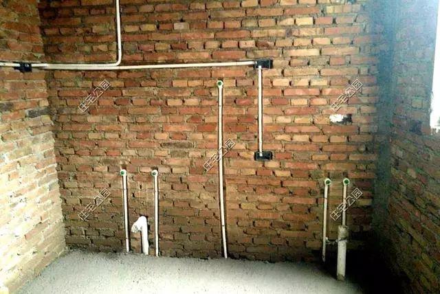 鄉(xiāng)村預算15萬自建房屋設計圖，22萬花完卻只起了毛坯，感嘆農村蓋房艱辛