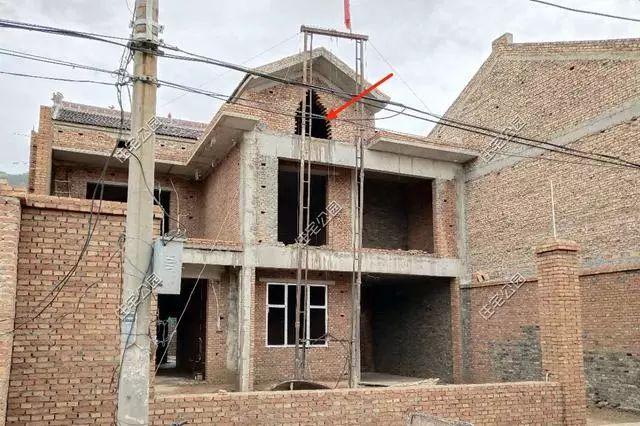 鄉(xiāng)村預算15萬自建房屋設計圖，22萬花完卻只起了毛坯，感嘆農村蓋房艱辛