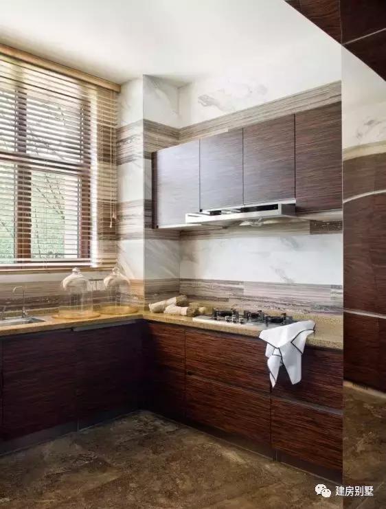 三層農村別墅設計圖，7×18米，小開間的平屋頂戶型，附裝修效果圖