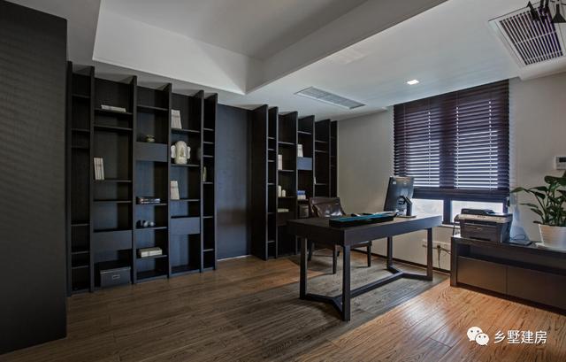 現(xiàn)代風(fēng)三層農(nóng)村別墅設(shè)計(jì)圖，簡(jiǎn)約大氣，有強(qiáng)烈的時(shí)尚感