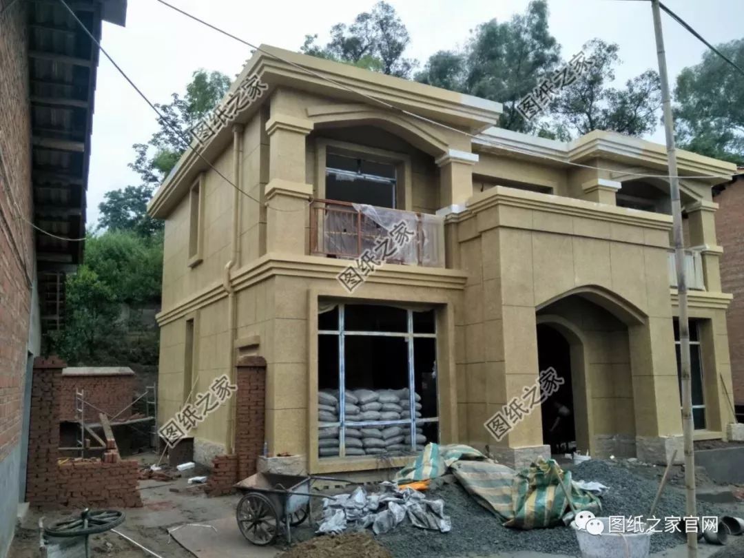 花27萬(wàn)在農(nóng)村自建二層小別墅，真漂亮，附戶型設(shè)計(jì)圖【建房實(shí)拍】