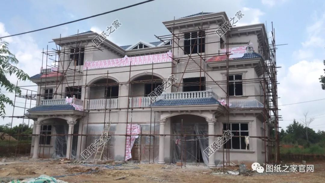 倆兄弟自建雙拼豪宅，大氣高端，主體只用50萬左右！【建房實拍】