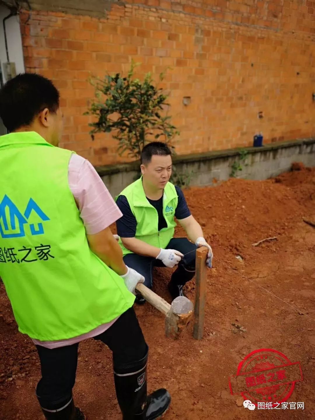 湖南兄弟自建雙拼別墅實拍圖，完工圖大氣、好看，附戶型設計【建房實拍】