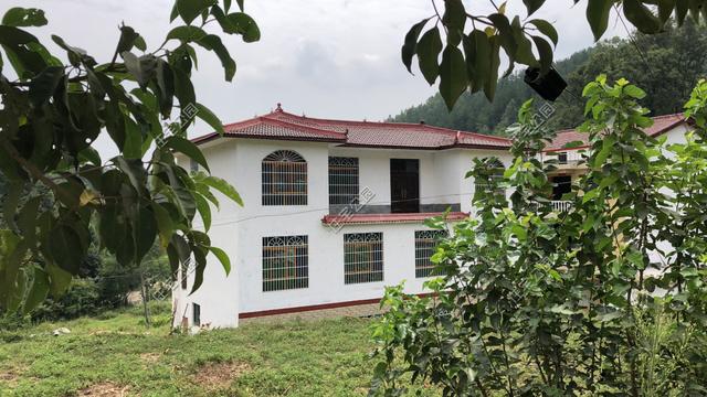 陜西回農(nóng)村自建房，48萬建3層小樓，超值