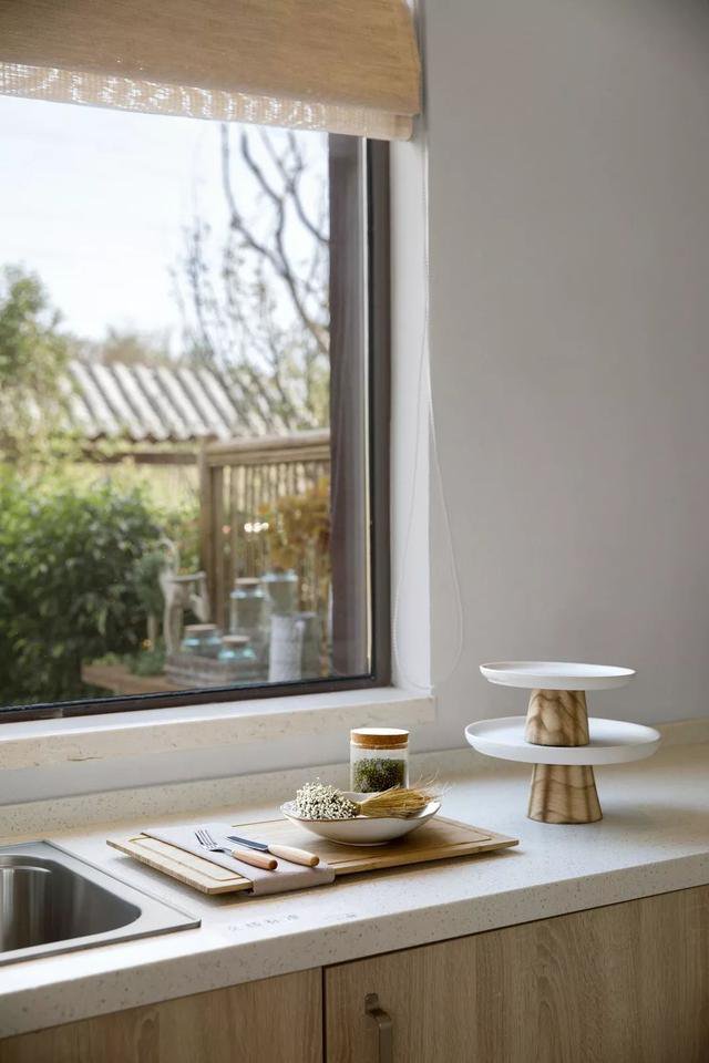 最美庭院別墅實拍，一進庭院就被驚艷到了，這才叫別墅