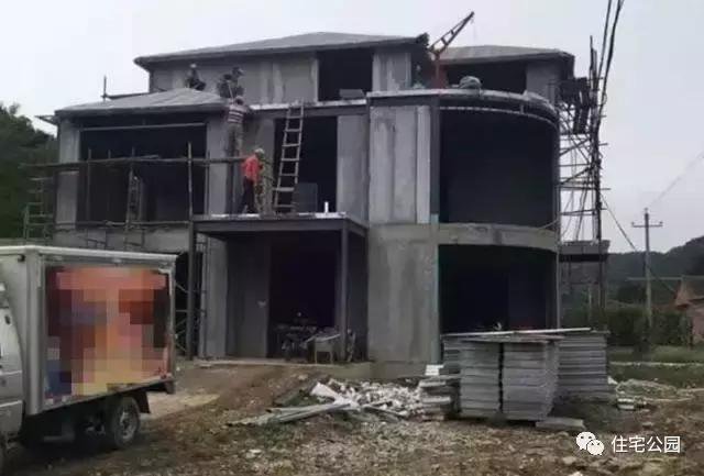 農(nóng)民自建房鋼結(jié)構(gòu)別墅，每平米造價(jià)僅1500，還做什么磚混框架！