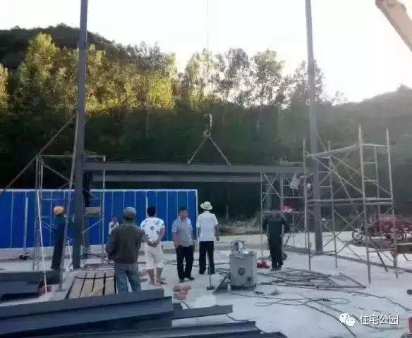 農(nóng)民自建房鋼結(jié)構(gòu)別墅，每平米造價(jià)僅1500，還做什么磚混框架！