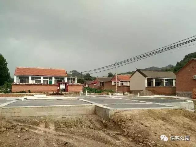 農(nóng)民自建房鋼結(jié)構(gòu)別墅，每平米造價(jià)僅1500，還做什么磚混框架！