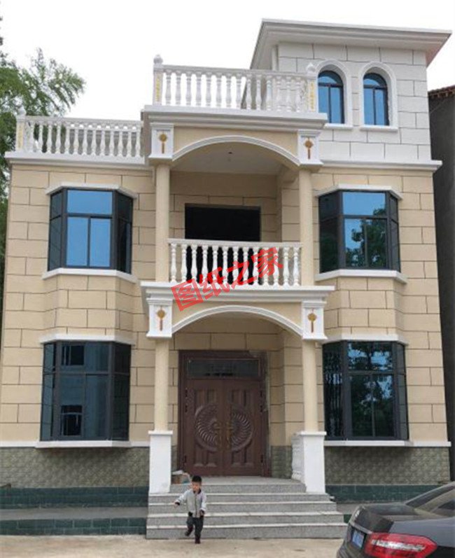 三層自建房實(shí)景圖，看了別人家建的房子，我也心動(dòng)了